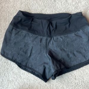 Lululemon shorts size 2